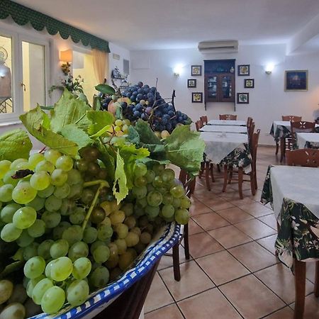 Hotel Villa Verde Forio  Bagian luar foto