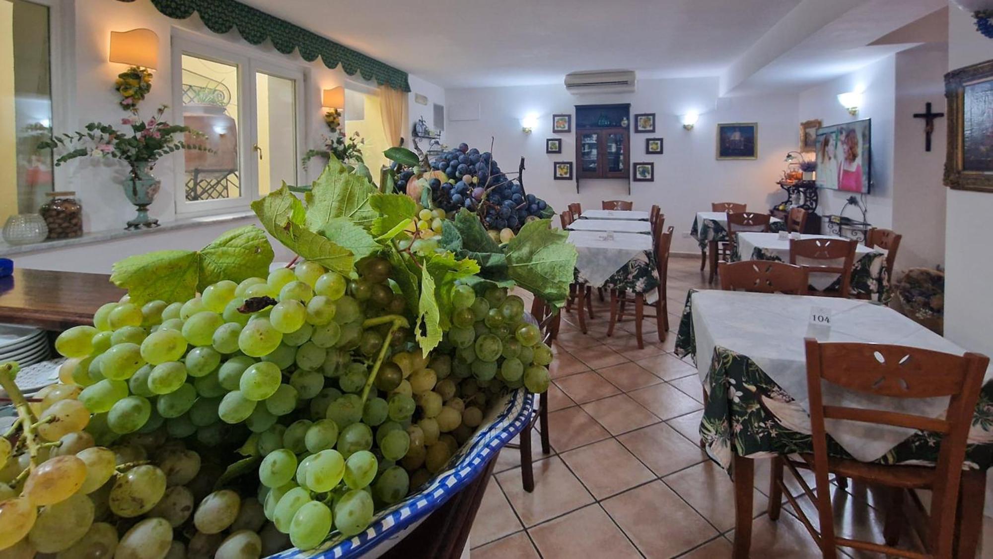 Hotel Villa Verde Forio  Bagian luar foto