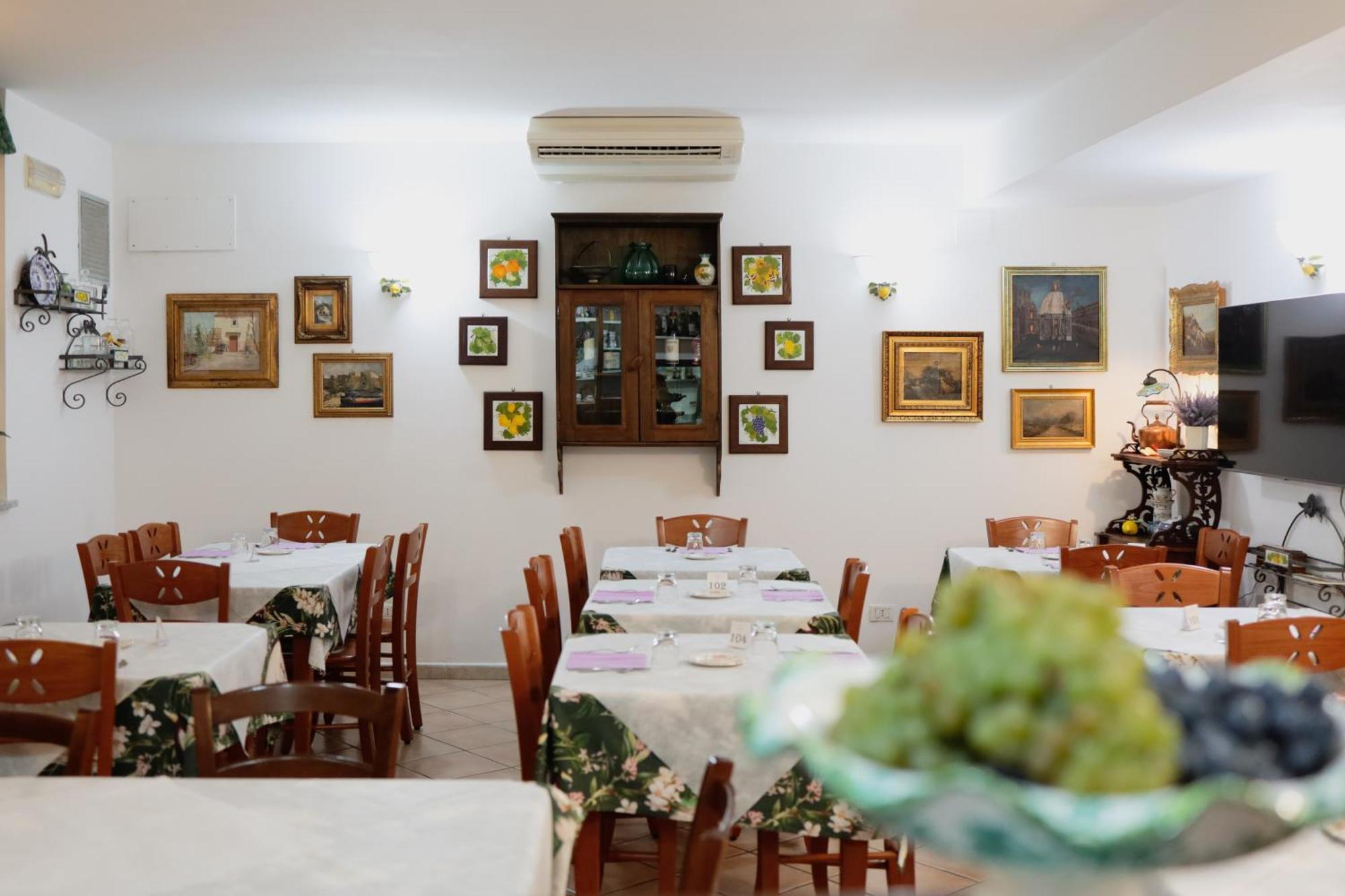 Hotel Villa Verde Forio  Bagian luar foto