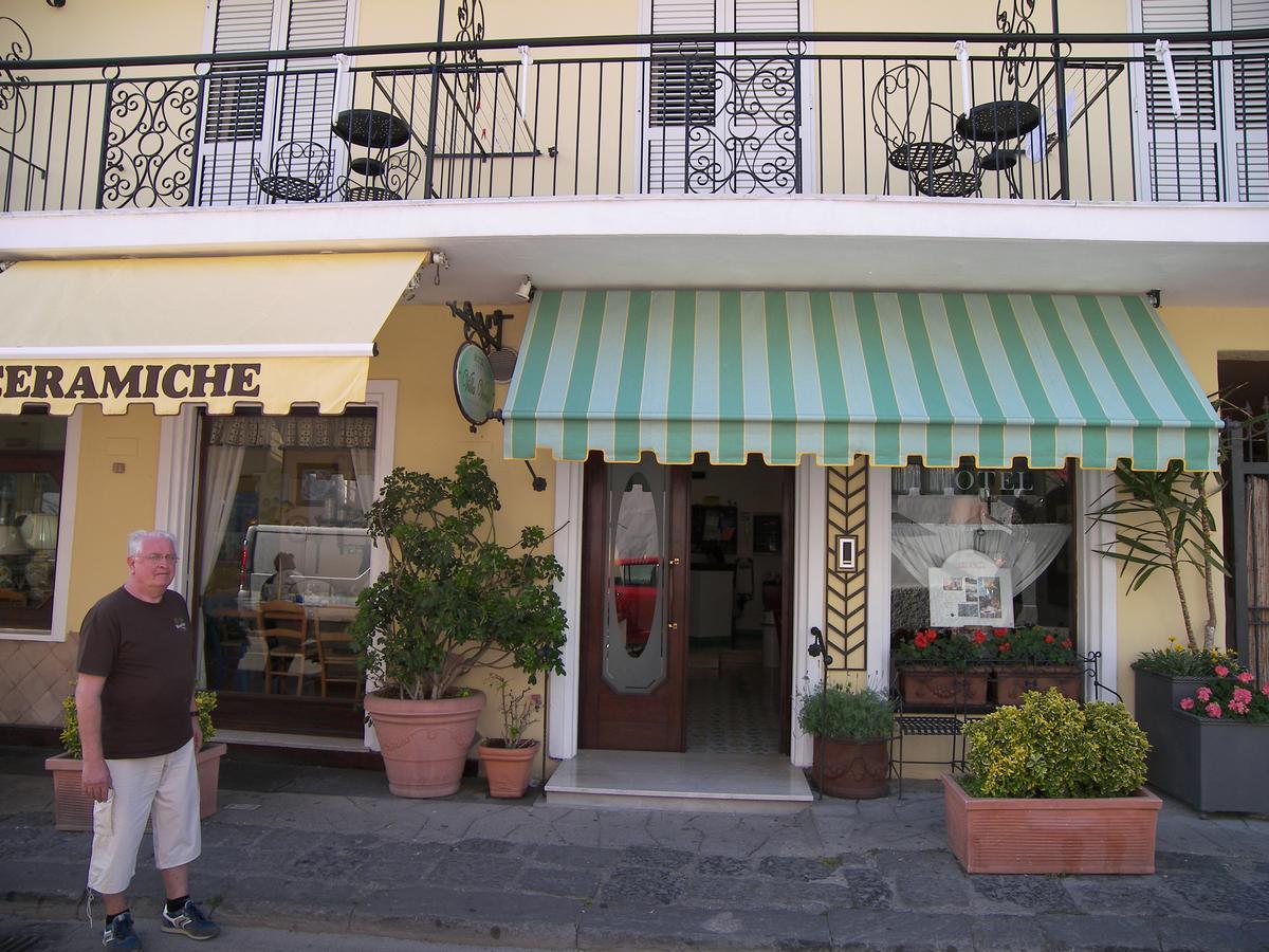 Hotel Villa Verde Forio  Bagian luar foto
